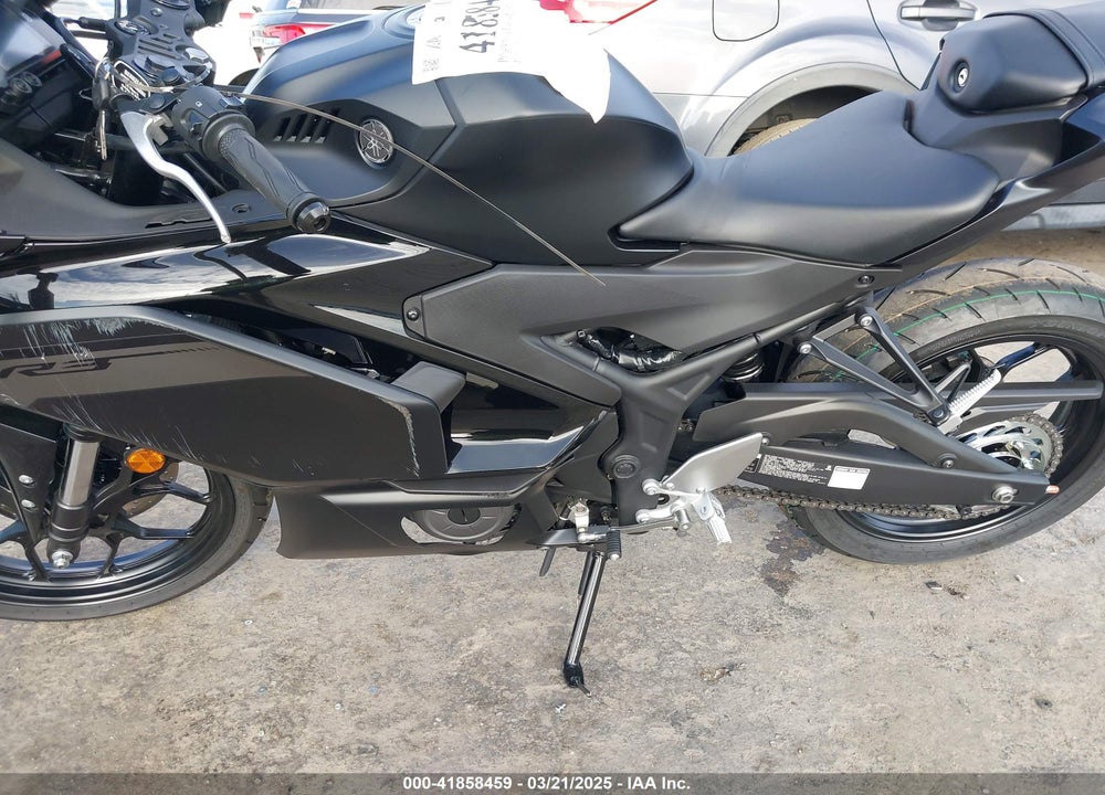 2025 YAMAHA YZF-R3 VIN: MH3RH25Y3SK001436
