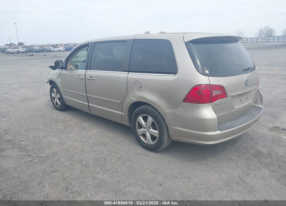 2009 VOLKSWAGEN ROUTAN VIN: 2V8HW34149R544711