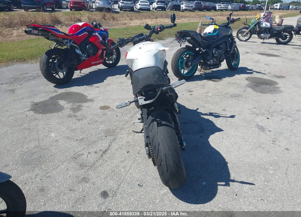 2024 YAMAHA MTM890 VIN: JYARN80E6RA002972