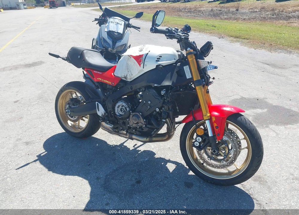 2024 YAMAHA MTM890 VIN: JYARN80E6RA002972