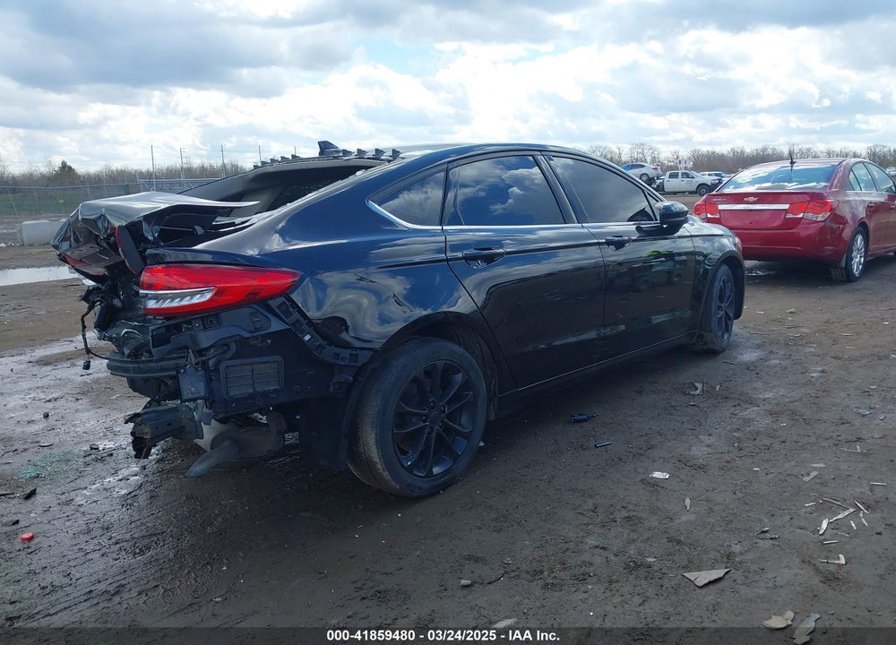 2020 FORD FUSION VIN: 3FA6P0LU1LR164100