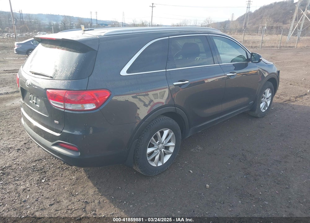 2016 KIA SORENTO VIN: 5XYPGDA37GG059013