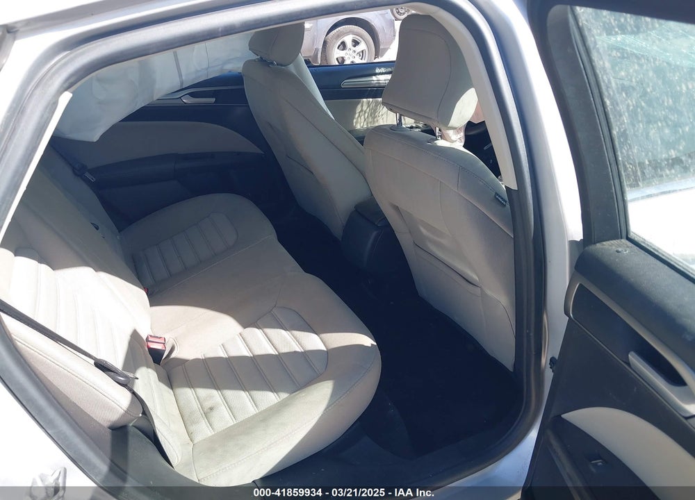 2018 FORD FUSION VIN: 3FA6P0G74JR176260