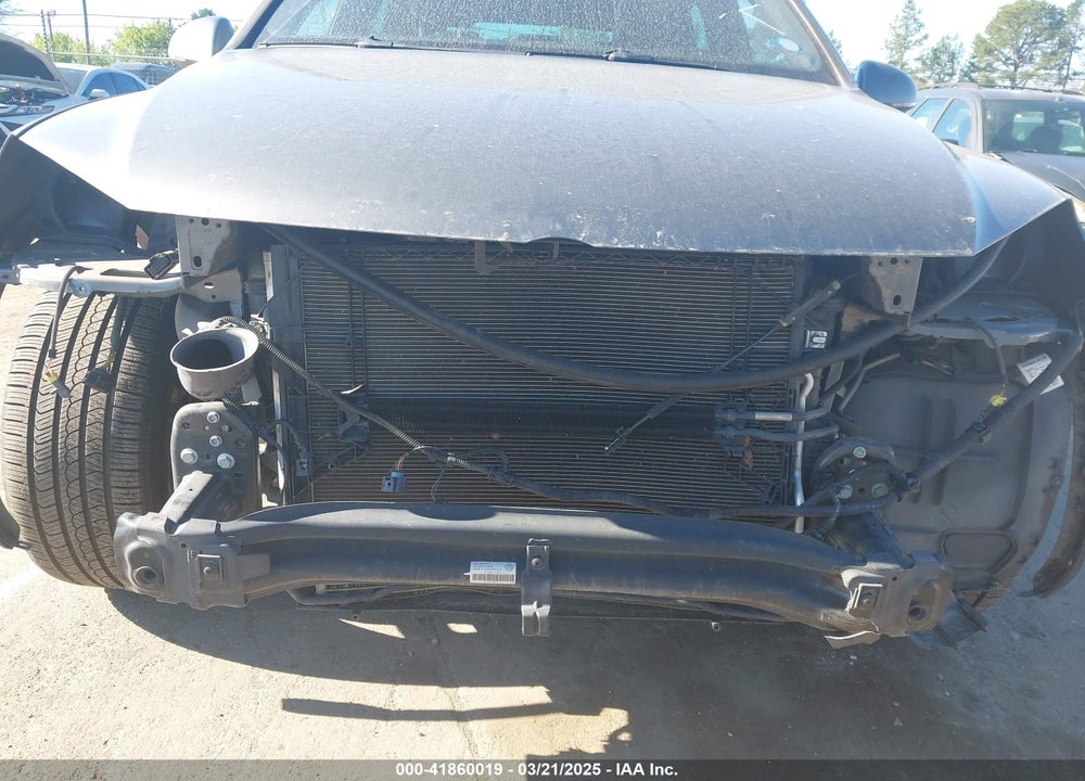 2017 VOLKSWAGEN TOUAREG VIN: WVGRF7BP1HD004308