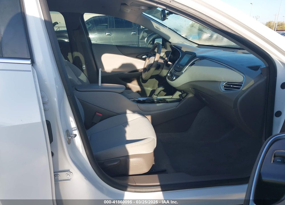 2018 CHEVROLET MALIBU VIN: 1G1ZD5ST7JF213017