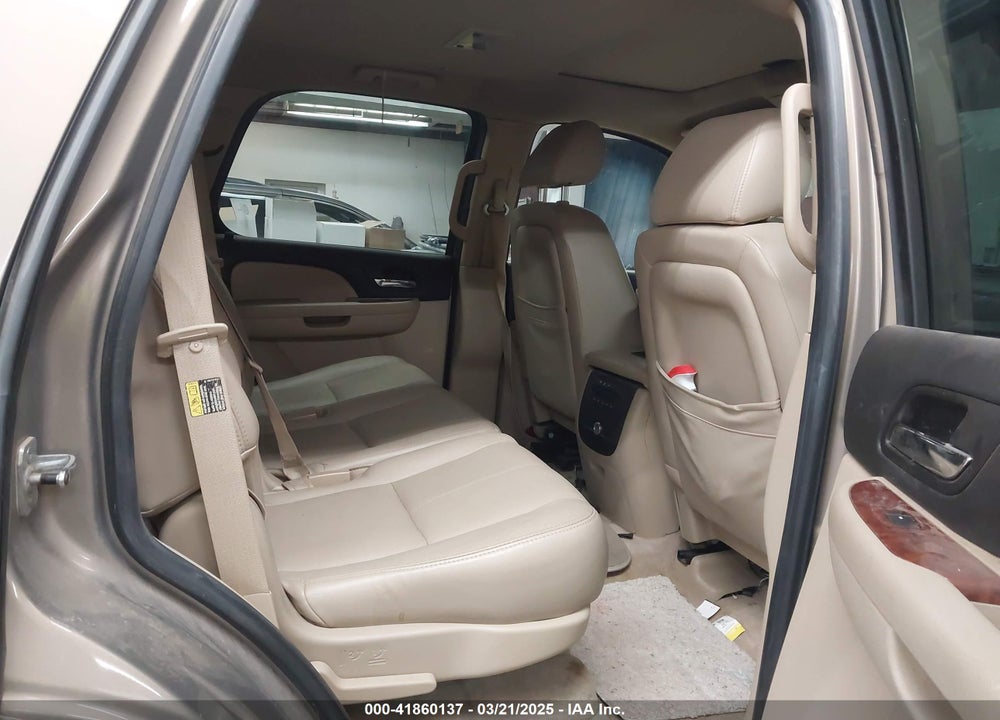 2007 CHEVROLET TAHOE VIN: 1GNFK13047R245404