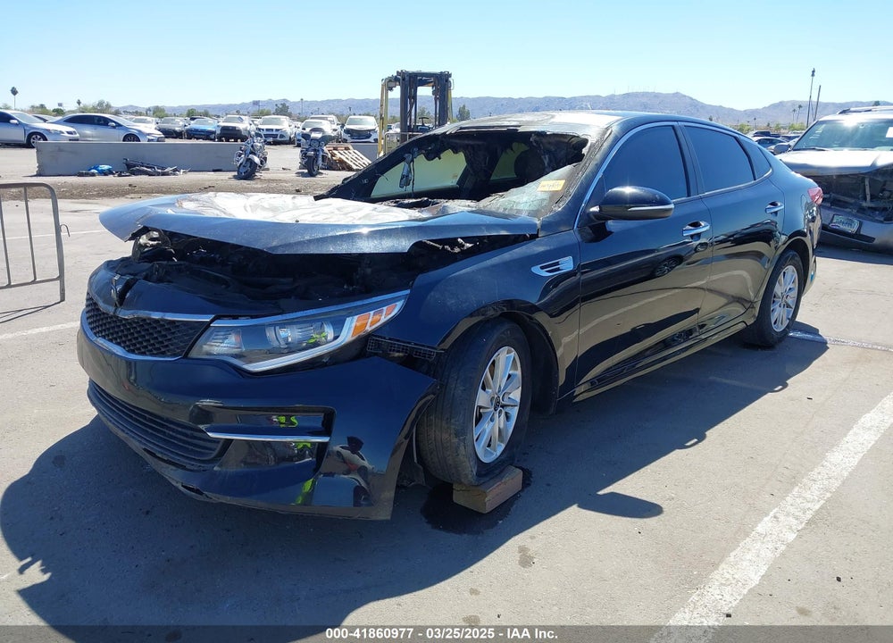 2017 KIA OPTIMA VIN: 5XXGT4L39HG148175
