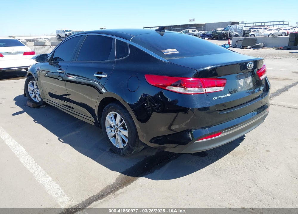 2017 KIA OPTIMA VIN: 5XXGT4L39HG148175