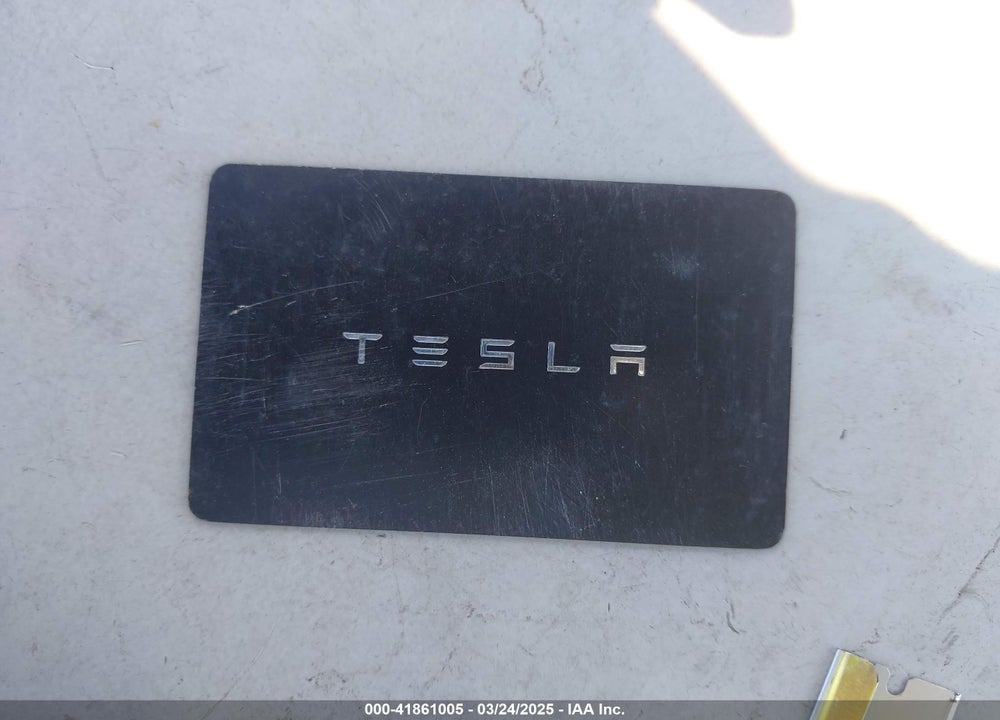 2021 TESLA MODEL Y VIN: 5YJYGAEE3MF194197