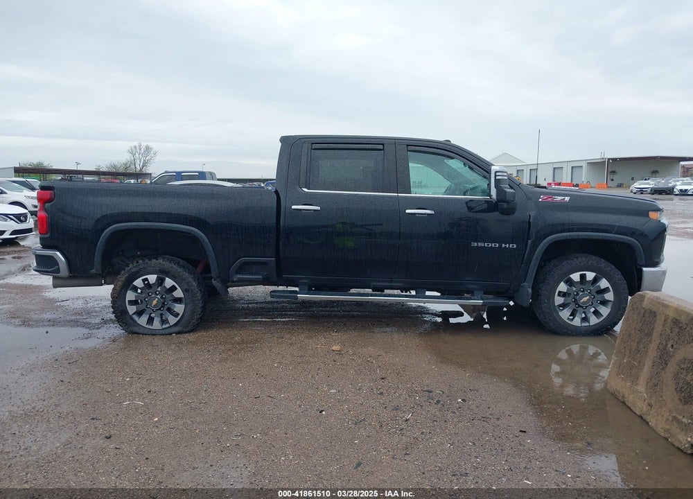 2021 CHEVROLET SILVERADO 3500HD CHASSIS 4WD  LONG BED LT/4WD  STANDARD BED LT/LT VIN: 1GC4YTEY2MF135557