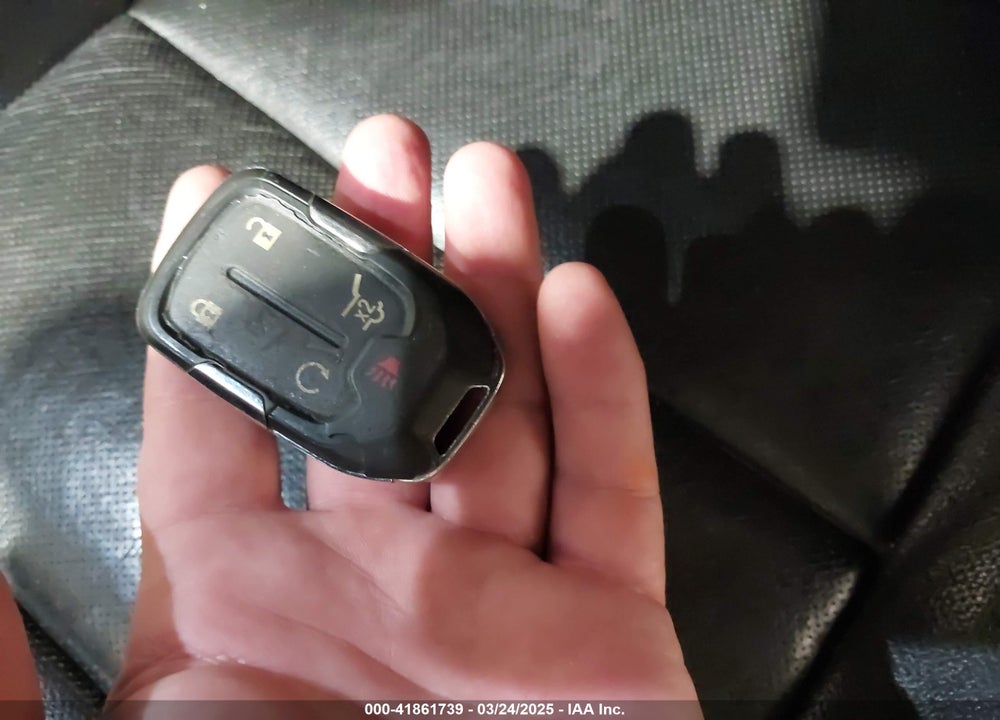 2017 GMC ACADIA VIN: 1GKKNULS0HZ215713