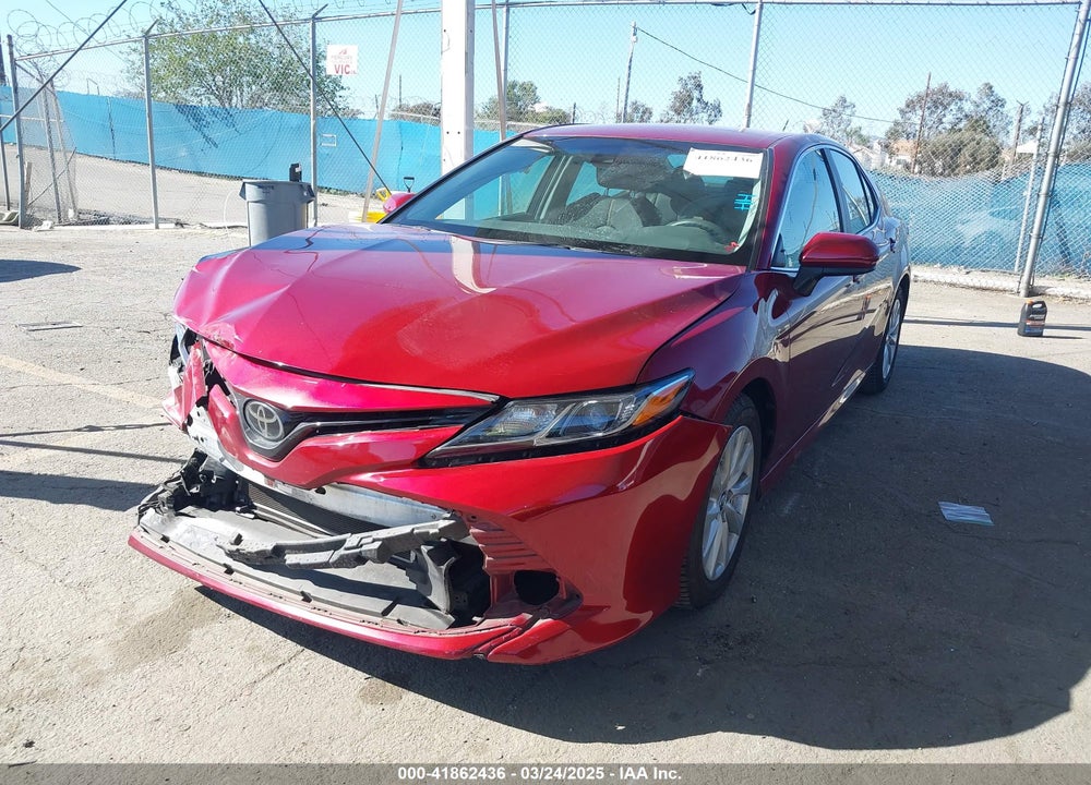 2018 TOYOTA CAMRY VIN: 4T1B11HK5JU621824