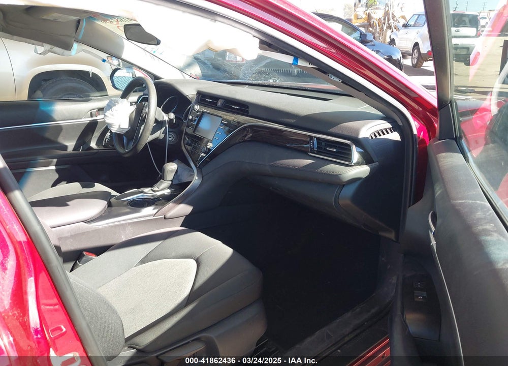 2018 TOYOTA CAMRY VIN: 4T1B11HK5JU621824