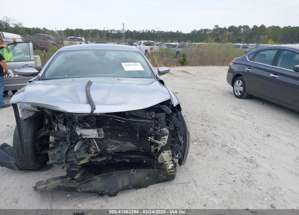 2017 CHRYSLER 200 LX VIN: 1C3CCCFB4HN512457