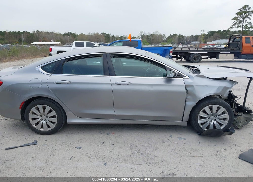 2017 CHRYSLER 200 LX VIN: 1C3CCCFB4HN512457
