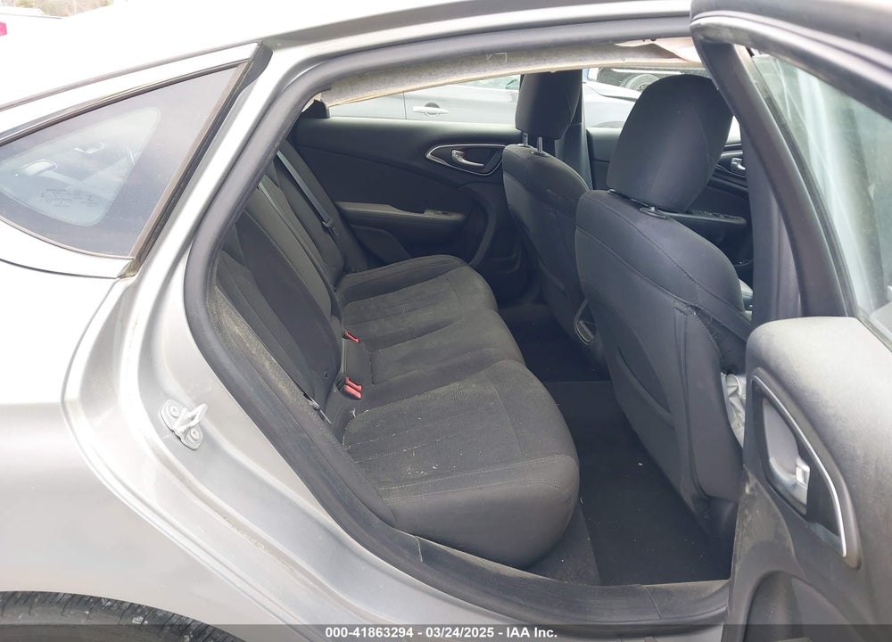 2017 CHRYSLER 200 LX VIN: 1C3CCCFB4HN512457