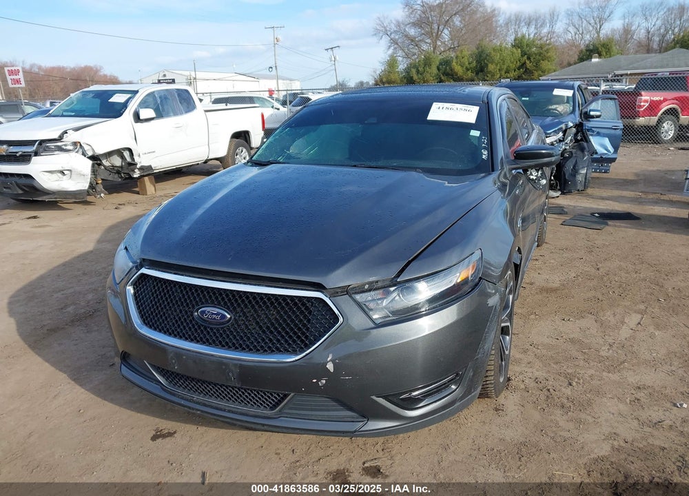 2018 FORD TAURUS VIN: 1FAHP2KT5JG111191
