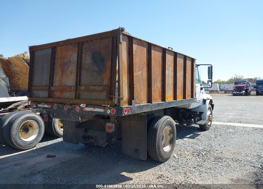 2003 INTERNATIONAL 4000 4200 VIN: 1HTMPAFN13H568921