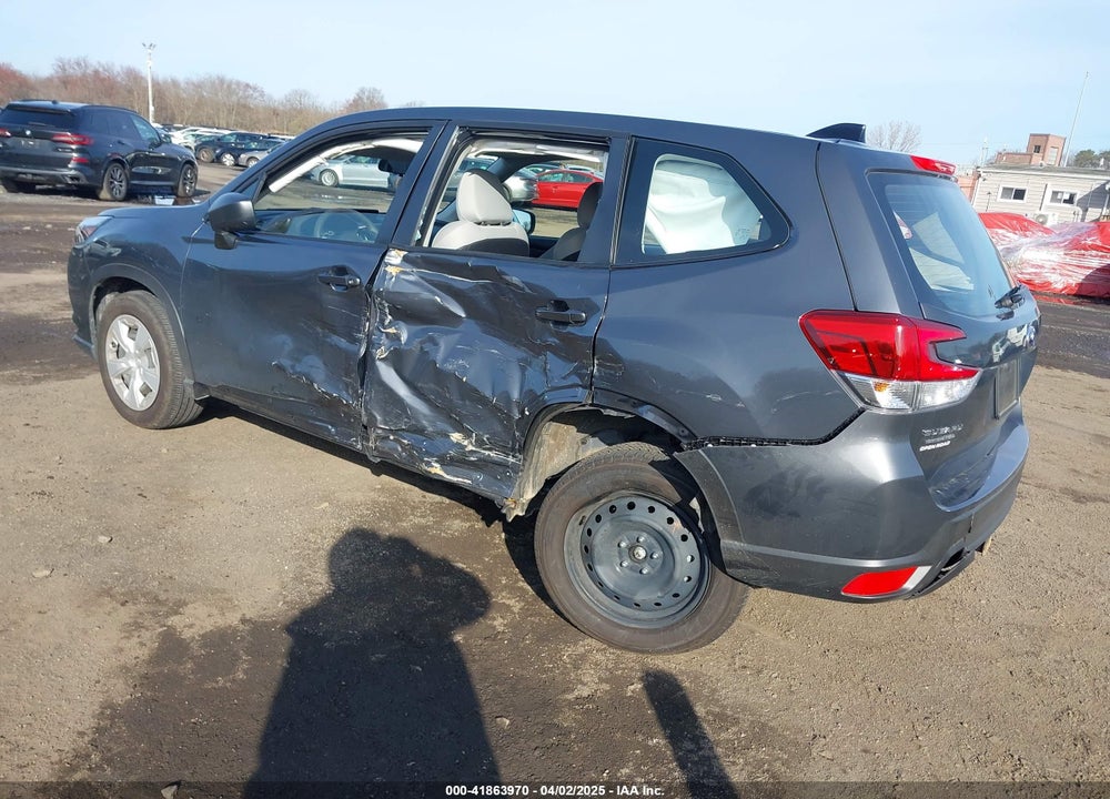 2024 SUBARU FORESTER VIN: JF2SKAAC8RH417674
