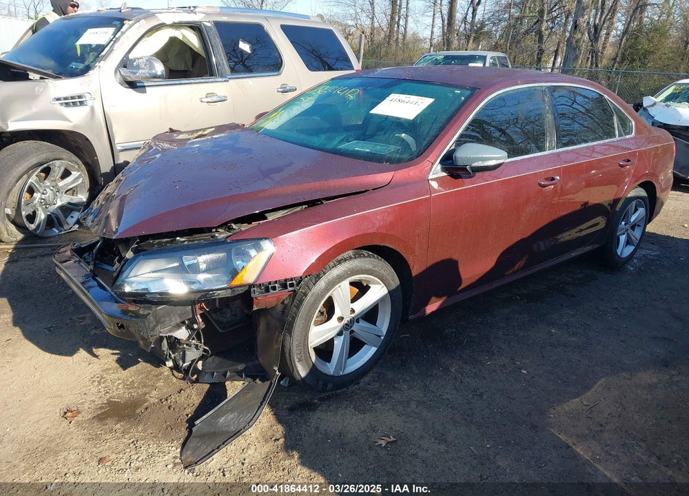 2012 VOLKSWAGEN PASSAT VIN: 1VWBP7A33CC035671