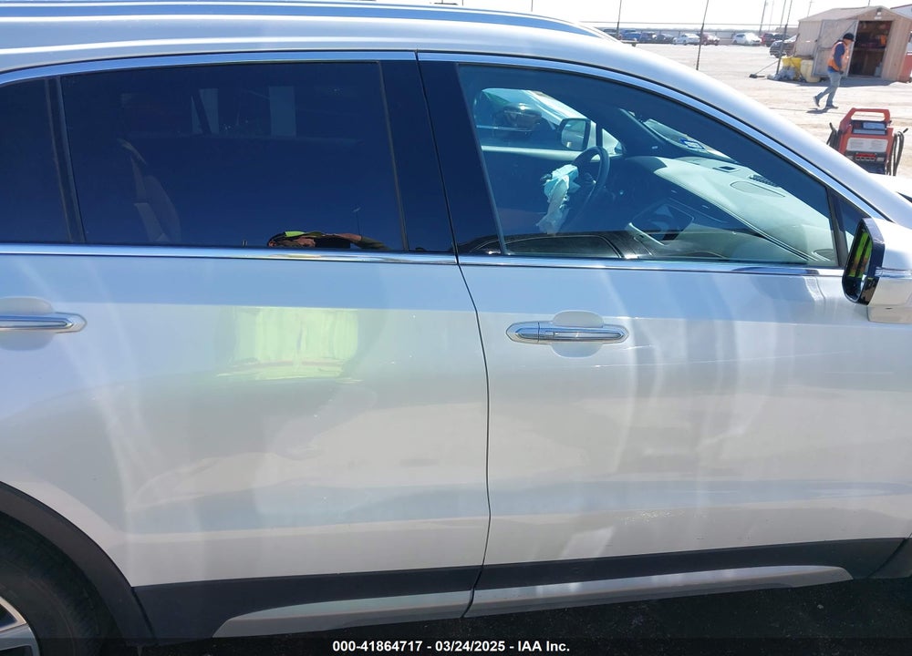 2022 CADILLAC XT4 VIN: 1GYFZCR41NF169224