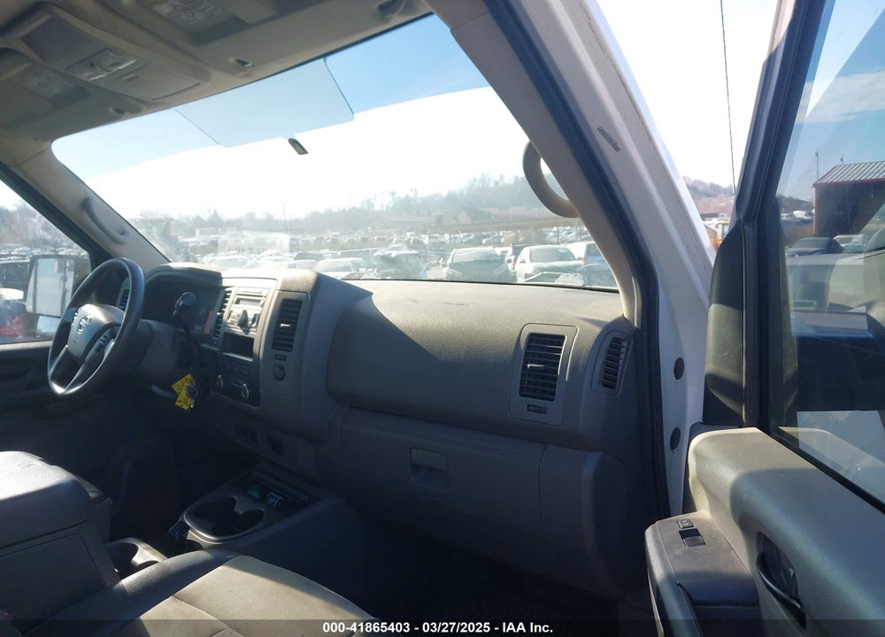 2016 NISSAN NV CARGO NV2500 HD SV V6 VIN: 1N6BF0KYXGN802236