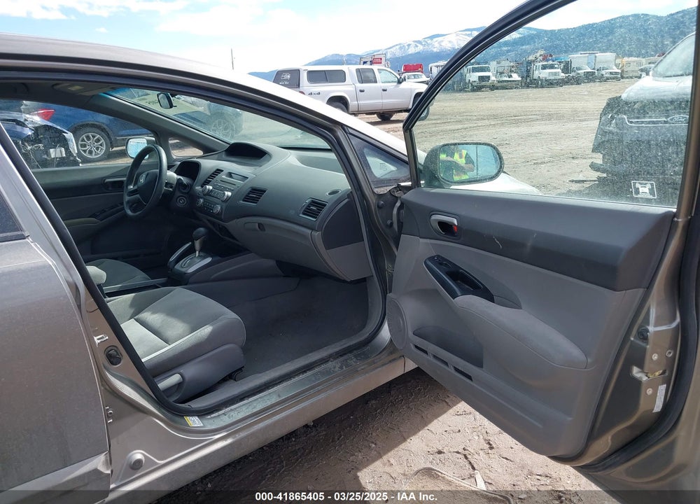 2008 HONDA CIVIC VIN: 2HGFA16518H335454