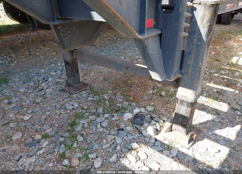 2005 CIMC TRAILERS --- VIN: LJRC4626051000628