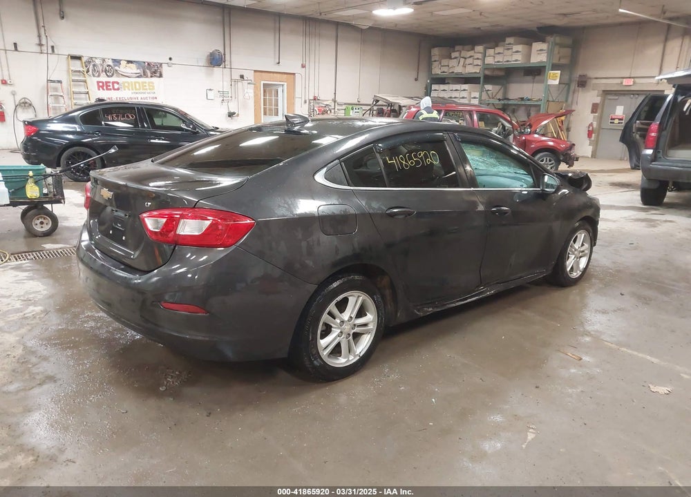 2017 CHEVROLET CRUZE VIN: 1G1BE5SM6H7111316