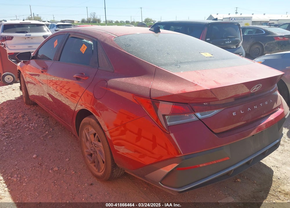 2024 HYUNDAI ELANTRA VIN: KMHLM4DG5RU638309