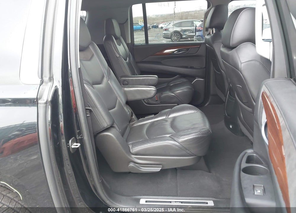 2018 CADILLAC ESCALADE VIN: 1GYS4HKJ5JR239519