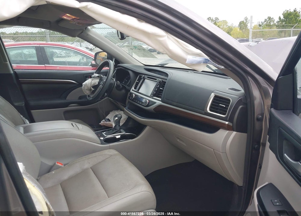 2016 TOYOTA HIGHLANDER LIMITED V6 VIN: 5TDYKRFH0GS172793