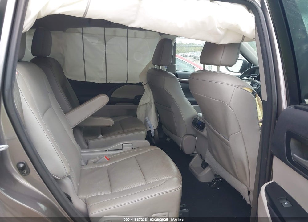 2016 TOYOTA HIGHLANDER LIMITED V6 VIN: 5TDYKRFH0GS172793