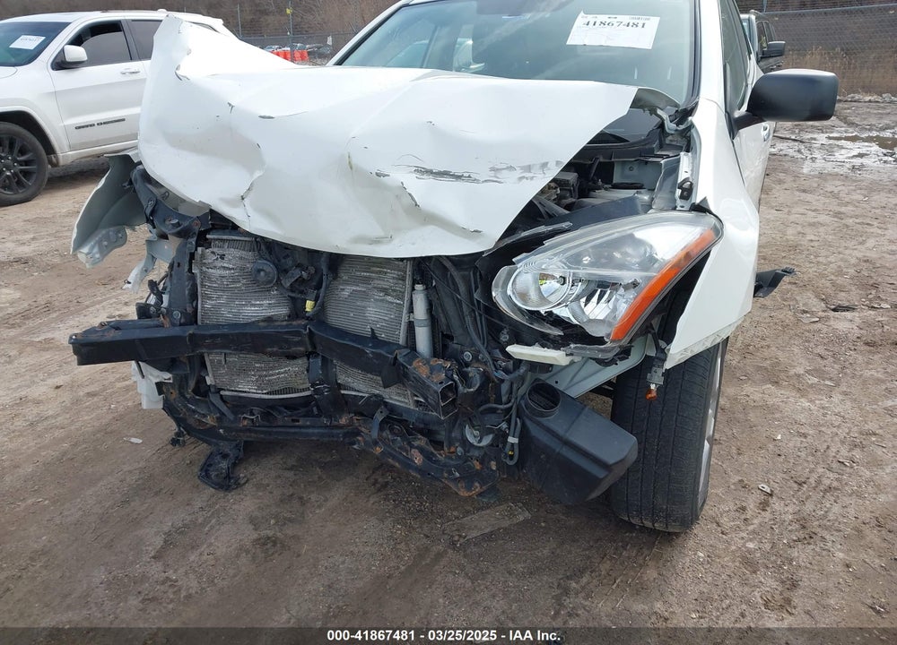 2015 NISSAN ROGUE SELECT S VIN: JN8AS5MV3FW769751