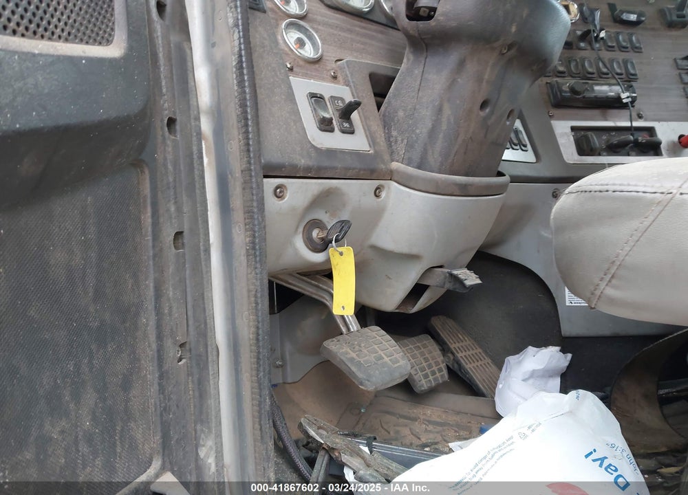 2016 FREIGHTLINER 122SD VIN: 3AKJGNDV8GDHC7141