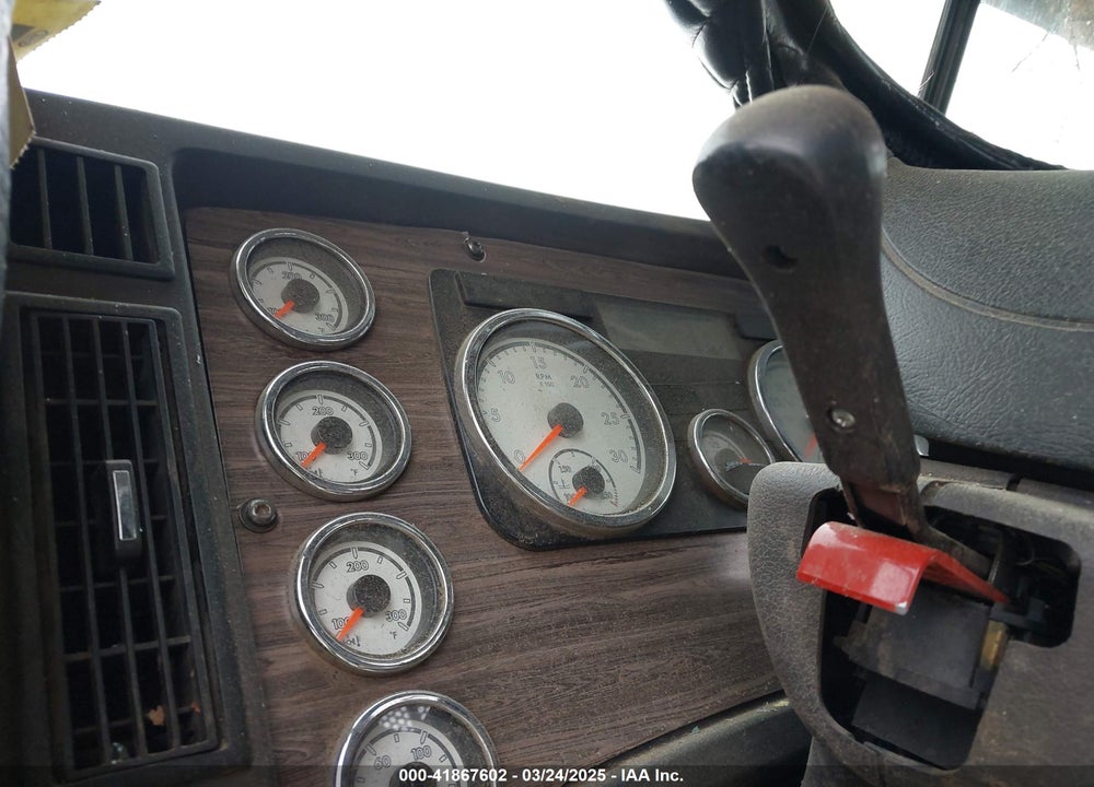 2016 FREIGHTLINER 122SD VIN: 3AKJGNDV8GDHC7141