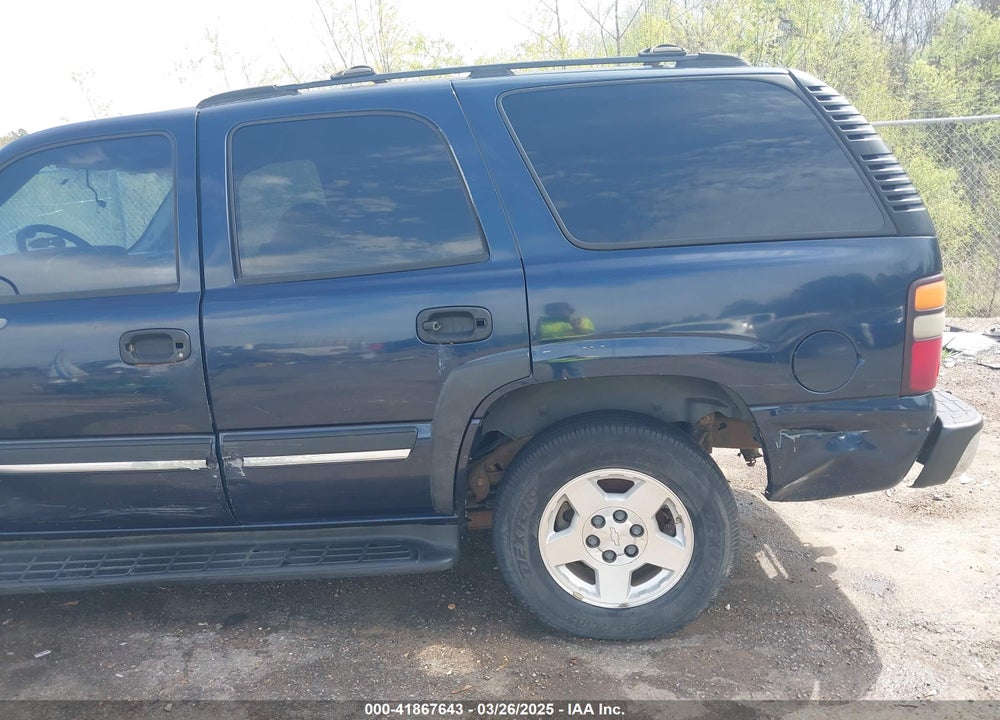 2004 CHEVROLET TAHOE LS VIN: 1GNEC13Z84R209220