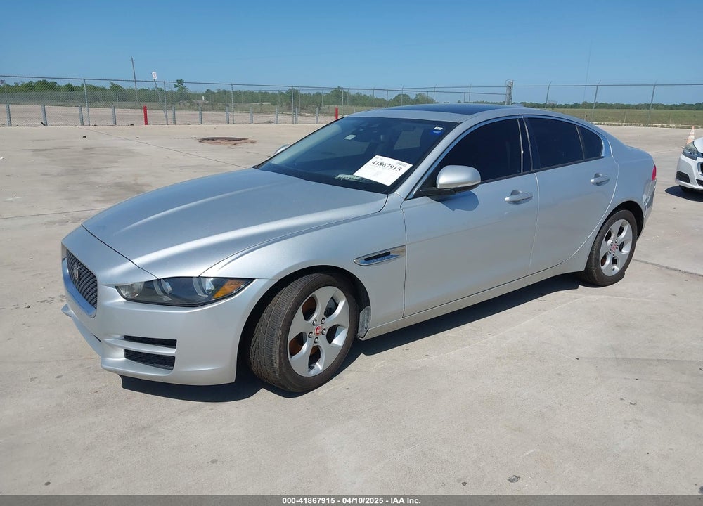 2017 JAGUAR XE VIN: SAJAR4BG9HA976264