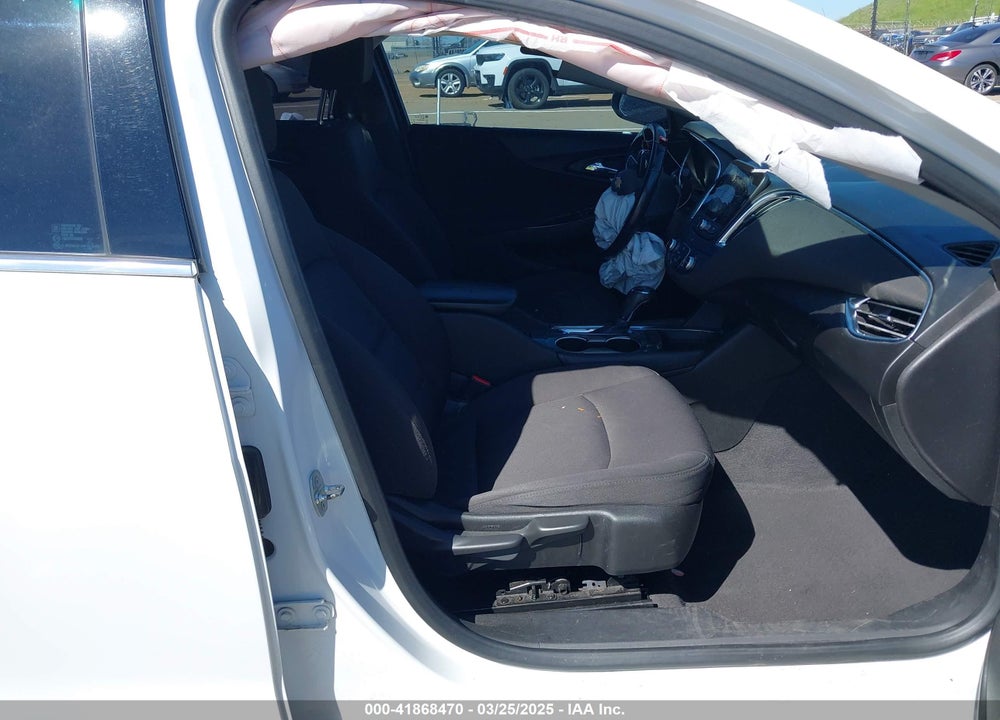 2018 CHEVROLET MALIBU VIN: 1G1ZD5ST1JF200621