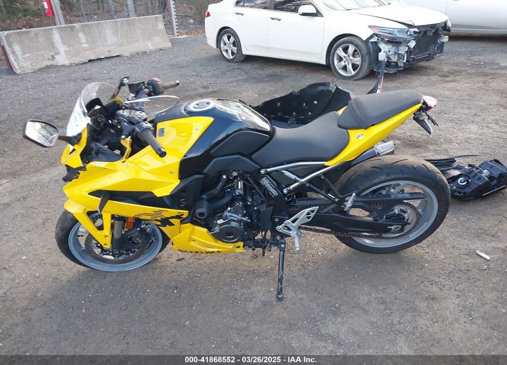 2024 SUZUKI GSX800 VIN: JS1EM13B0R7102765