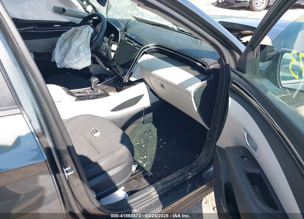 2022 HYUNDAI TUCSON VIN: 5NMJBCAE5NH137470
