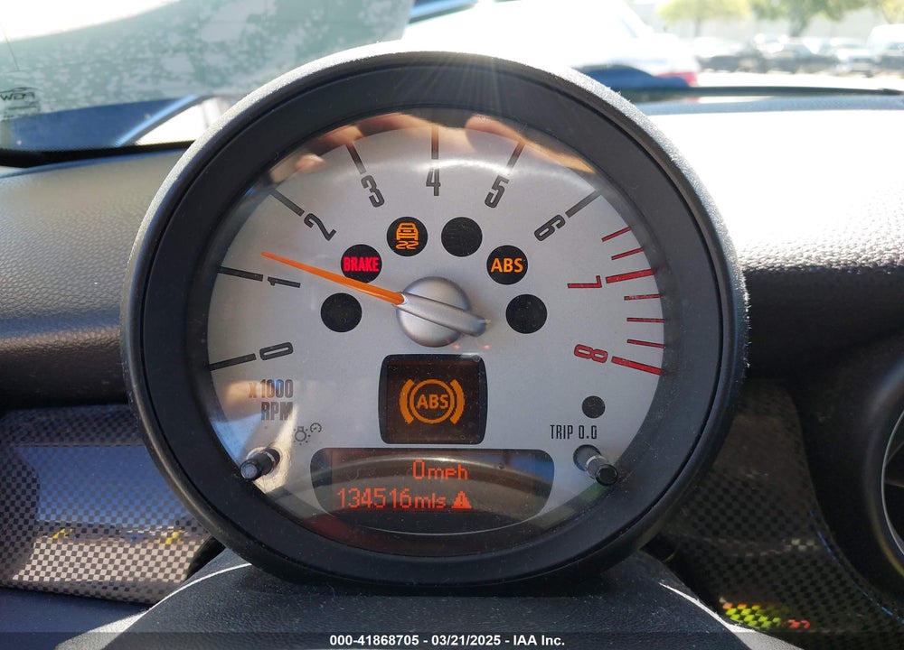2011 MINI COOPER VIN: WMWSV3C5XBTY22399