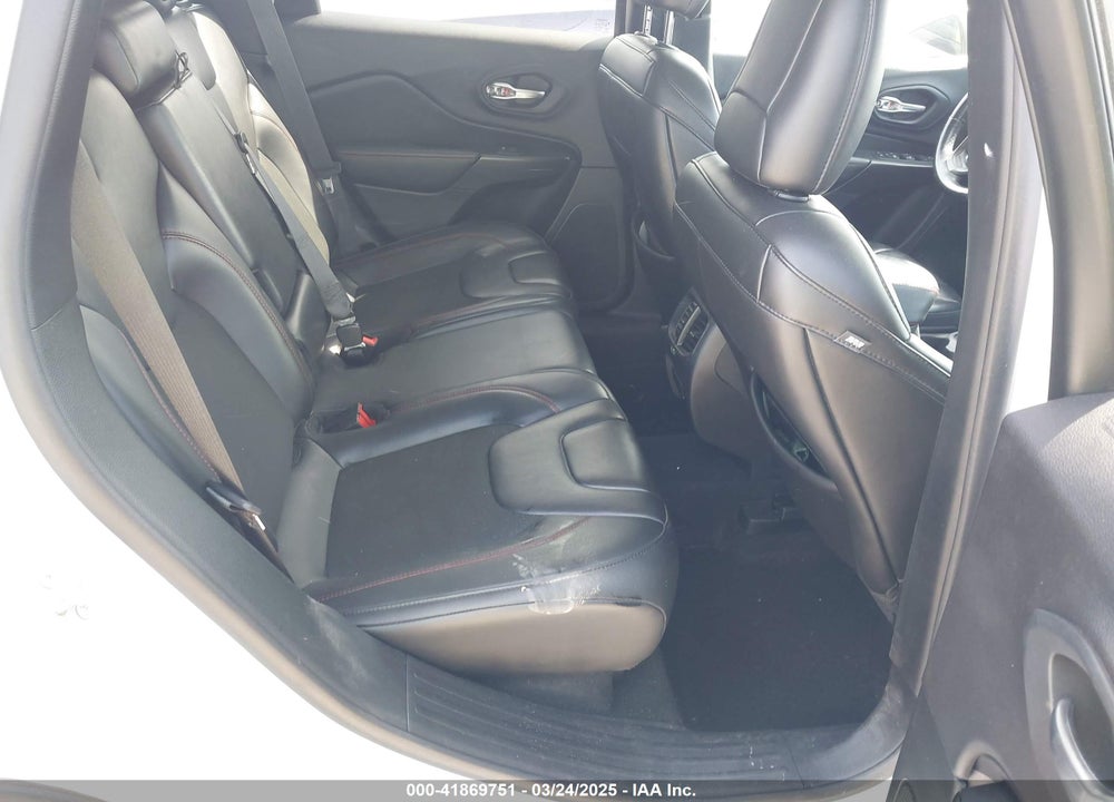 2019 JEEP CHEROKEE VIN: 1C4PJMBN3KD487461