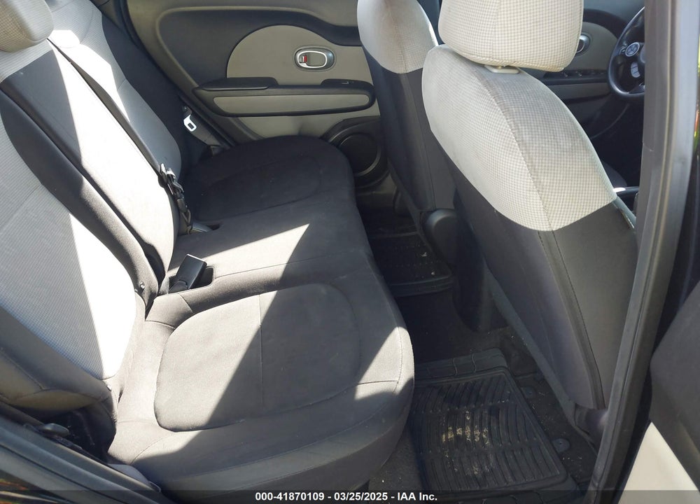 2018 KIA SOUL VIN: KNDJN2A26J7619700