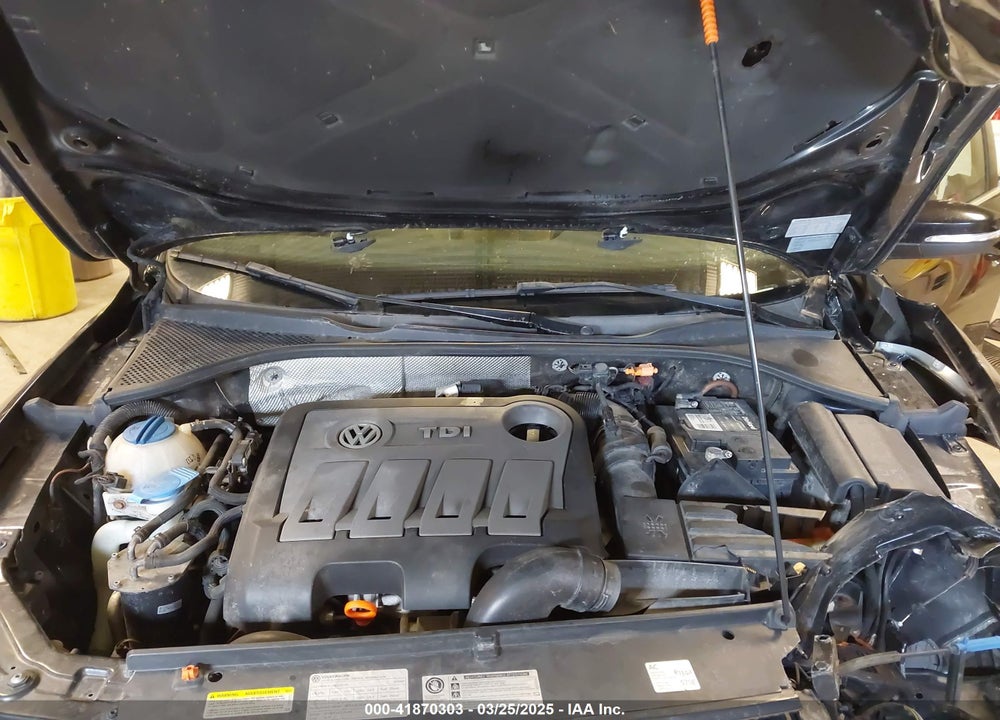 2013 VOLKSWAGEN PASSAT VIN: 1VWCN7A35DC038034