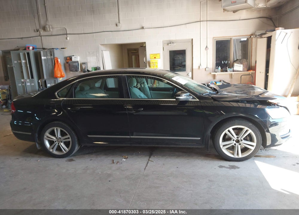 2013 VOLKSWAGEN PASSAT VIN: 1VWCN7A35DC038034
