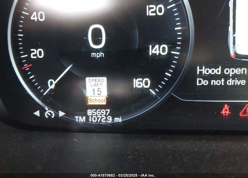 2016 VOLVO XC90 T6 MOMENTUM VIN: YV4A22PK5G1033319