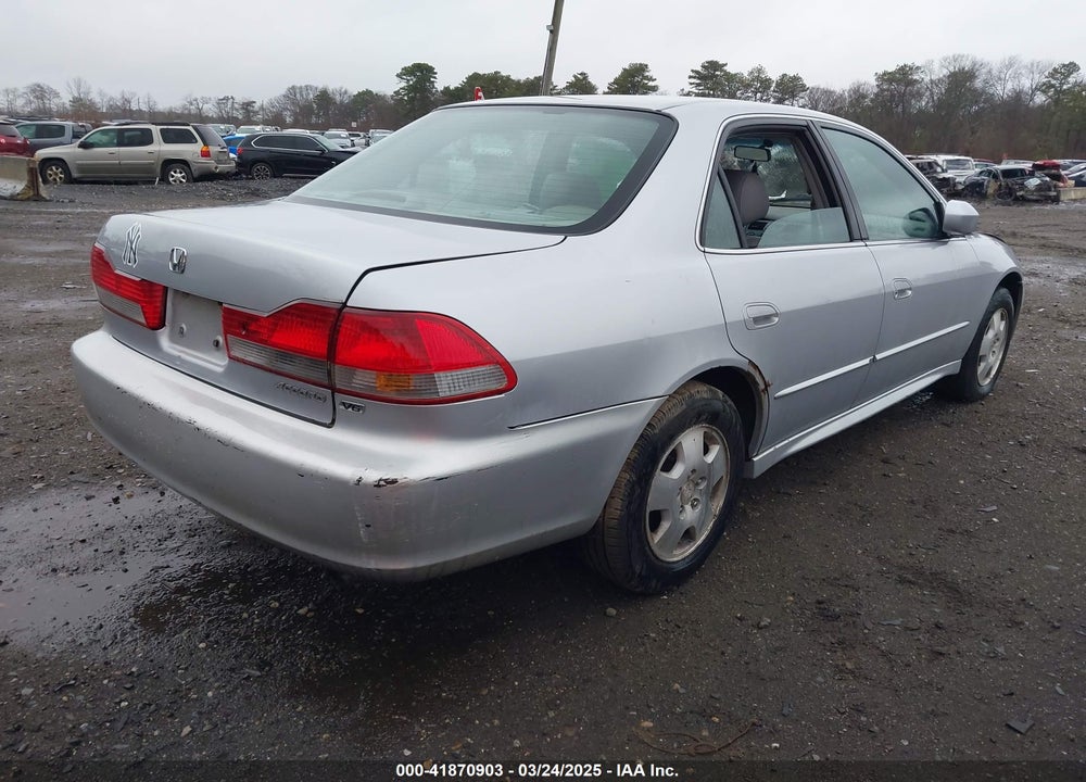 2002 HONDA ACCORD 3.0 EX VIN: 1HGCG165X2A081430