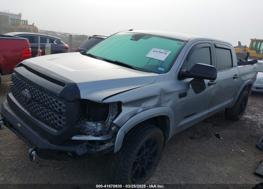 2019 TOYOTA TUNDRA SR5 5.7L V8 VIN: 5TFDW5F1XKX858602