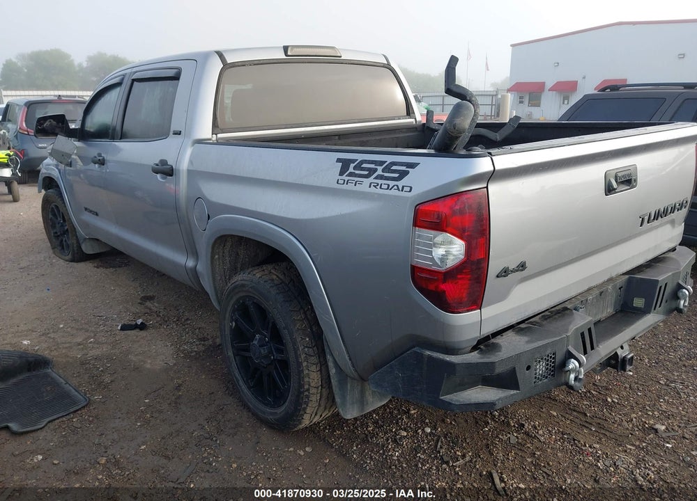 2019 TOYOTA TUNDRA SR5 5.7L V8 VIN: 5TFDW5F1XKX858602